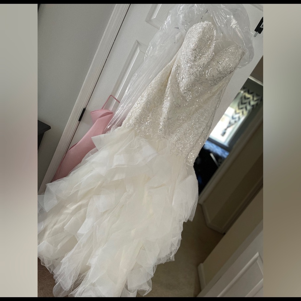 Selling a Stella York Mermaid wedding dress